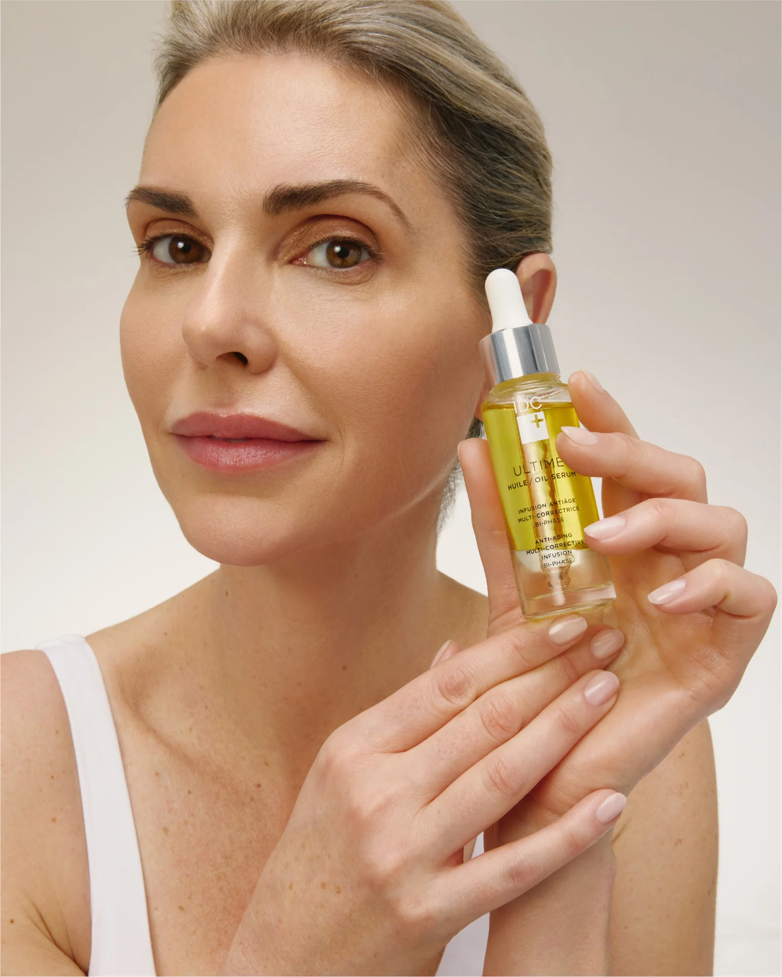 Ultime Oil Serum | Anti-aging Multi-corrective Infusion - Image 4